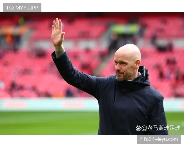 滕哈赫战术革新重塑阵容，球队强势复苏引关注