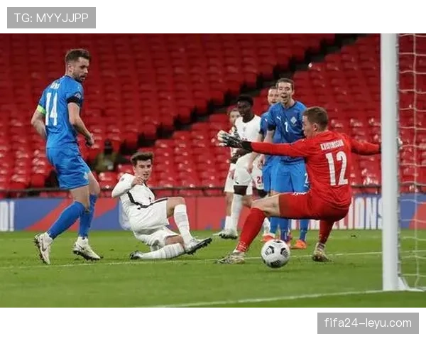 冰岛联赛短赛季火热开启，各队激烈角逐引关注